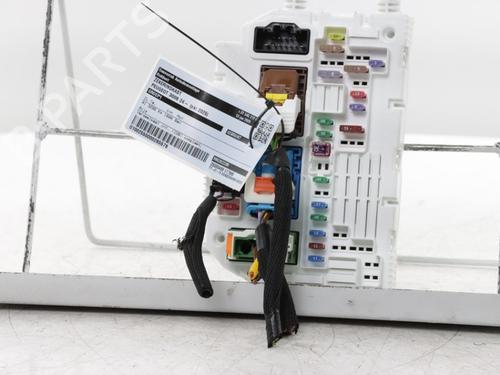 Used Fuse box Fuse box PEUGEOT 3008 III (KA_, KB_, KC_) Plug-in Hybrid 195 (KBDGK3) (194 hp) 34563126 34563126