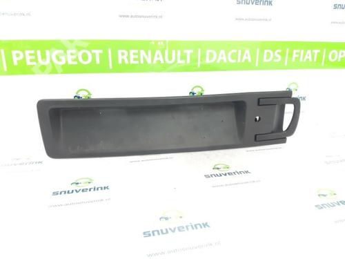 Used Tailgate handle Tailgate handle OPEL COMBO Box Body/MPV (X12) 1.3 CDTI (B05) (95 hp) 10803653 10803653