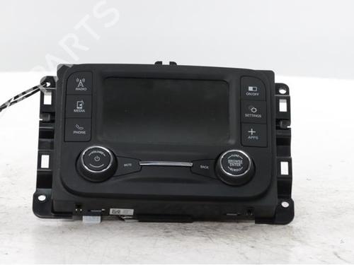 radio-jeep-renegade-suv-bu-b1-bv-2014-38111216 main image