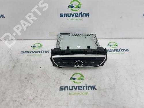Used Radio Radio RENAULT TWINGO II (CN0_) 1.2 16V (CN04, CN0B) (75 hp) 10916027 10916027