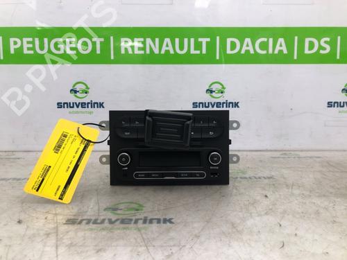 Used Radio RENAULT TWINGO III (BCM_, BCA_) 1.0 SCe 70 (71 hp) 24418420