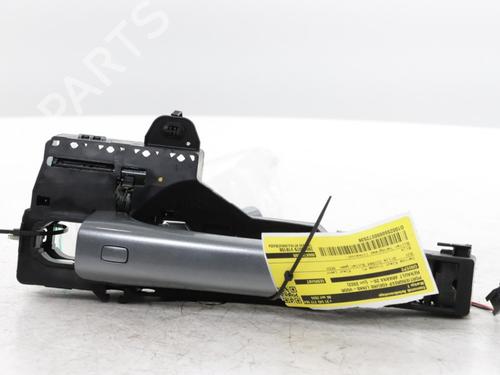 Used Front left exterior door handle Front left exterior door handle RENAULT ARKANA I (LCM_, LDN_) 1.3 TCe 160 (LDN1) (158 hp) 33845827 33845827