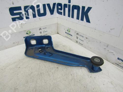 Used Hinge/Door check strap DACIA DOKKER MPV (KE_) 1.2 TCe (KEM0, KEAY) (115 hp) 23122190