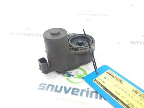Used Electric handbrake Electric handbrake PEUGEOT 3008 II SUV (MC_, MR_, MJ_, M4_) 1.6 PureTech 180 (M45GFR, M45GFU) (181 hp) 40575252 40575252