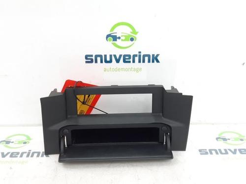 Used Cup/Object holder Cup/Object holder CITROËN C4 II (NC_) 1.6 VTi 120 (NC5FS0, NC5FS9) (120 hp) 40572245 40572245