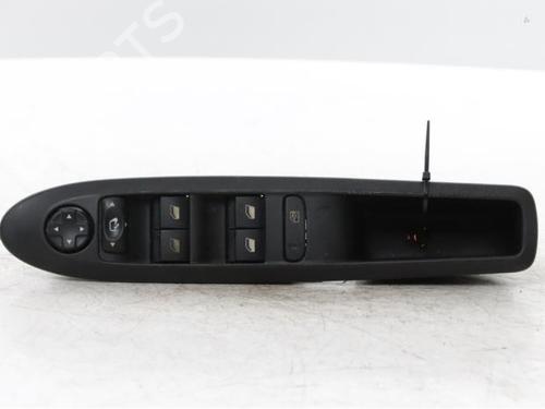 switch-citroen-c4-ii-nc_-2009-38110939 main image