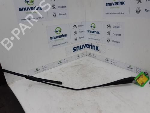 Used Front windshield wiper arm OPEL CORSA D (S07) 1.2 LPG (L08, L68) (83 hp) 13190543