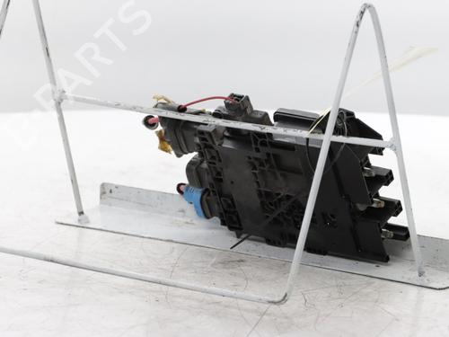 Fuse box RENAULT TRAFIC III Van (FG_) 1.6 dCi 125 (FGMH) | BP31960438E1