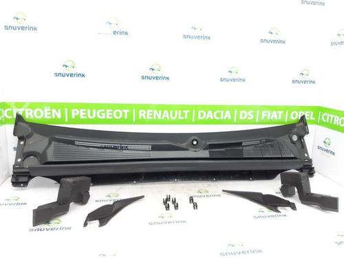 scuttle-panel-renault-arkana-i-lcm_-ldn_-16-e-tech-145-ldmu-668115282r-668637435r-668621615r-0155310501-2019-10807339 main image