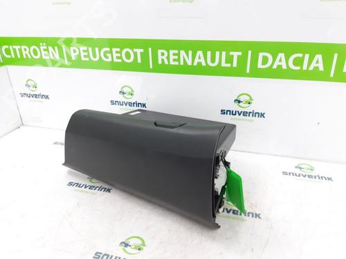 Used Glove box Glove box 10806309 10806309
