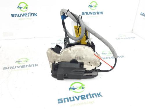 Used Front right lock VW UP! (121, 122, BL1, BL2, BL3, 123) 1.0 (60 hp) 24164236