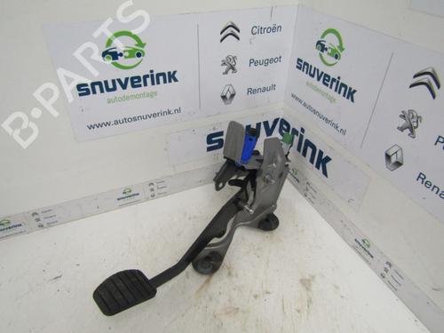 Pedal embrague Pedal embrague 11125621 11125621