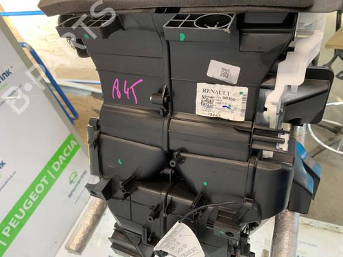 Heater matrix box DACIA SANDERO III 1.0 TCe 90 | BP25776460M61 