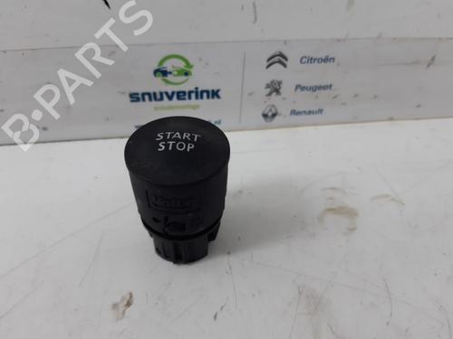 Used Switch RENAULT CAPTUR I (J5_, H5_) 1.2 TCe 120 (118 hp) 10797512