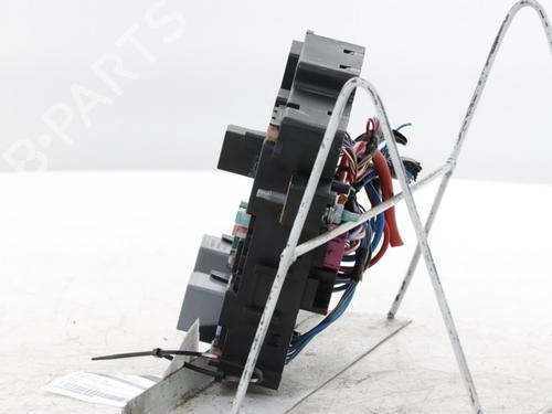 Fuse box VOLVO S60 III (224) T4 | BP36089670E1 - Image 4