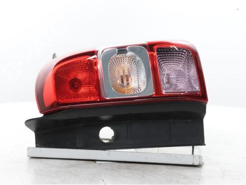 right-taillight-dacia-duster-hs_-2010-2011-2012-2013-2014-2015-2016-2017-2018-38618143 main image