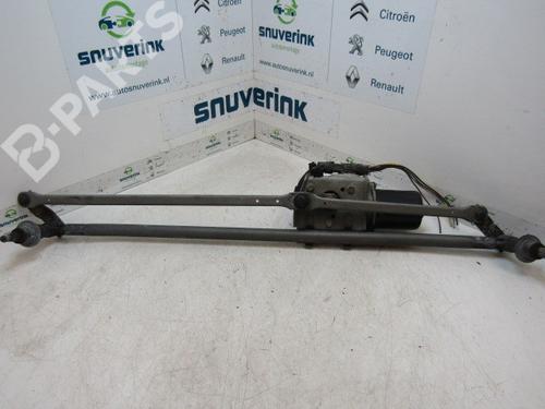 Used Front wipers mechanism Front wipers mechanism RENAULT MASTER II Bus (JD) 2.5 D (80 hp) 10790335 10790335