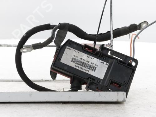 Used Fuse box Fuse box CITROËN C5 III Break (RW_) 1.8 i 16V (RW6FYC) (125 hp) 40588025 40588025