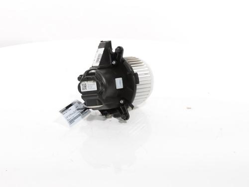 Heater blower motor PEUGEOT 5008 II (MC_, MJ_, MR_, M4_) 1.2 THP (MRHNYH, MRHNYW, MRHNSJ, MRHNSU, MRHNSM) | BP27093196M62 