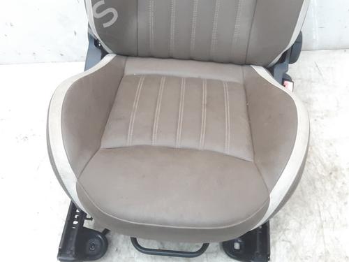 Right front seat FIAT 500 (312_) 0.9 (312AXG1A, 312.AXG11) | BP30758784C16 - Image 2