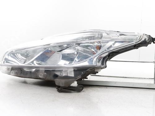 Phare gauche Phare gauche PEUGEOT 208 I (CA_, CC_) 1.2 VTI 82 (82 hp) 36702078 36702078