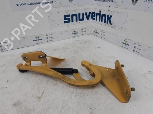 Used Hinge/Door check strap Hinge/Door check strap RENAULT MEGANE I Cabriolet (EA0/1_) 1.6 16V (EA04, EA0B, EA11, EA1J) (107 hp) 40593206 40593206