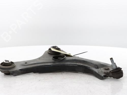 right-front-suspension-arm-renault-clio-v-b7_-2019-34565693 main image