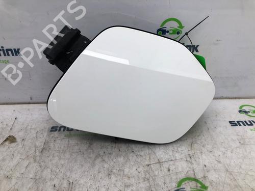 Used Fuel flap OPEL CORSA F (P2JO) 1.2 (68) (75 hp) 18413805