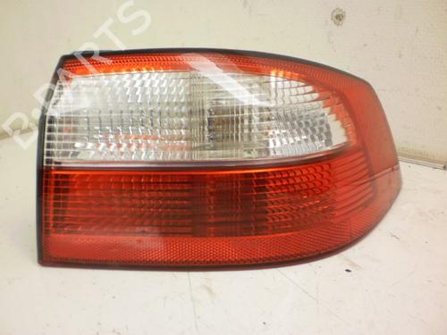 Used Right taillight Right taillight 15210331 15210331