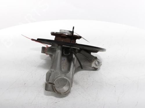 Used Right front steering knuckle VOLVO EX40 (536) EV (252 hp) 27971250