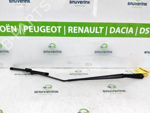 Used Front windshield wiper arm RENAULT CLIO V (B7_) 1.0 TCe 90 (B7MT) (91 hp) 13715975