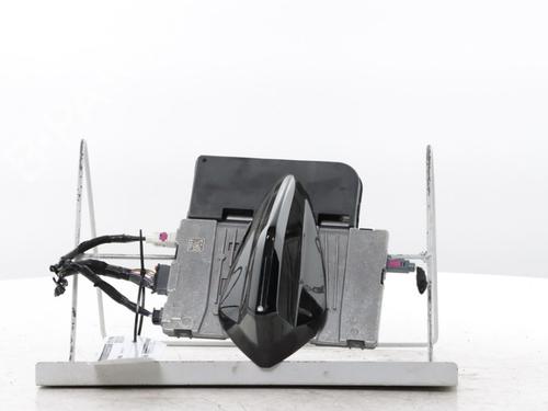 Antenne/Base Antenne/Base PEUGEOT 308 SW III (FC_, FJ_, FR_, F4_, FN_) BlueHDi 130 (FCYHZL, FCYHZT) (131 hp) 33696736 33696736