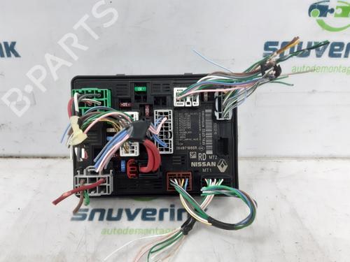 Used Fuse box Fuse box 26202595 26202595