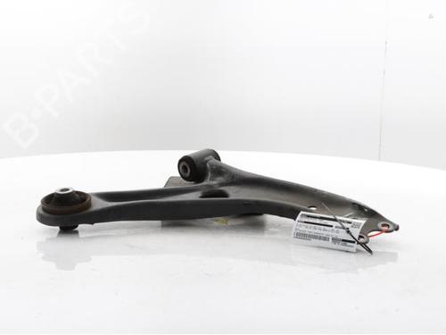 right-front-suspension-arm-toyota-yaris-cross-mxp_-2020-39036316 main image