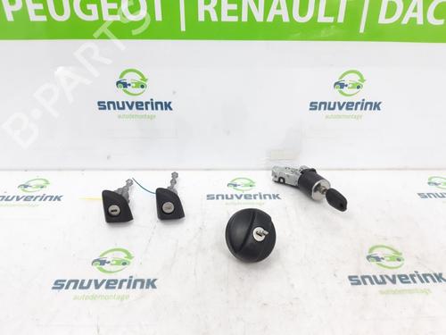 Used Ignition barrel OPEL VIVARO C Van (K0) 2.0 (122 hp) 13324795