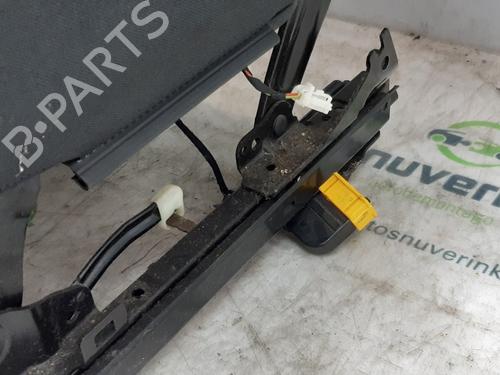 Right front seat PEUGEOT 5008 (0U_, 0E_) 1.6 HDi | BP15846523C16 