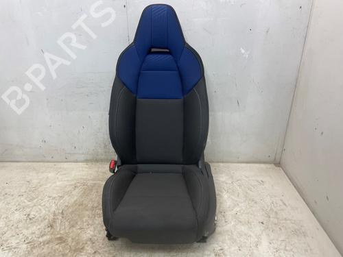 left-front-seat-lynk-co-01-2017-31592510 main image