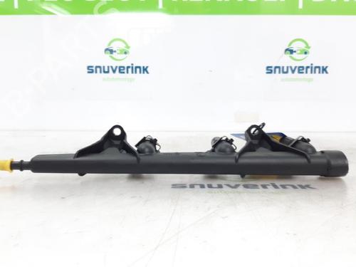 Used Injection rail Injection rail 18869609 18869609