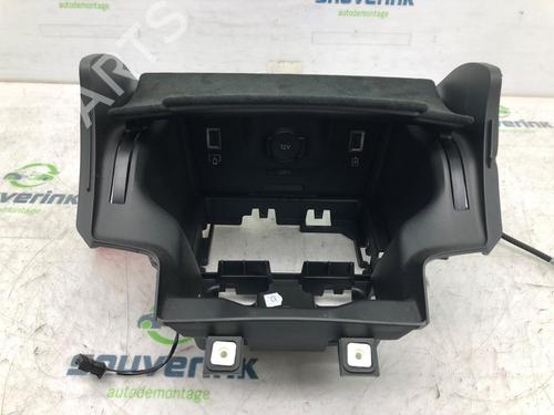 Handskerum DS DS 7 (J4_, JC_) E-TENSE 4x4 300 (J45GBU) (299 hp) 23393656