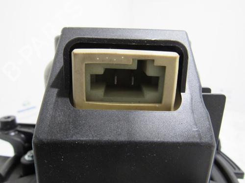 Heater blower motor PEUGEOT 5008 II (MC_, MJ_, MR_, M4_) 1.2 THP (MRHNYH, MRHNYW, MRHNSJ, MRHNSU, MRHNSM) | BP27093196M62 