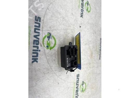 Used Heater resistor Heater resistor PEUGEOT 3008 II SUV (MC_, MR_, MJ_, M4_) 1.2 THP/ PureTech 130 (MRHNSM, MRHNSU, MRHNSJ, MRHNYW,... (131 hp) 40582783 40582783