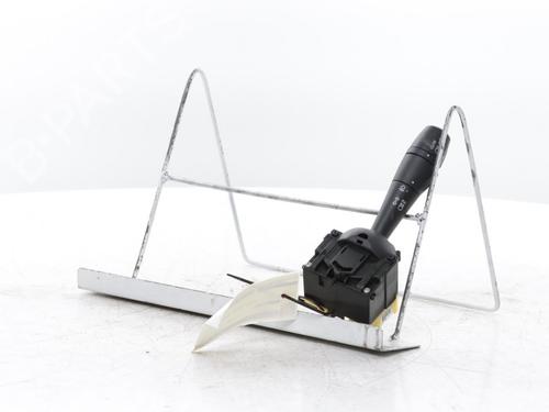 Headlight switch RENAULT CLIO IV (BH_) 1.2 TCe 120 (BHM0) | BP34566833I24 - Image 2