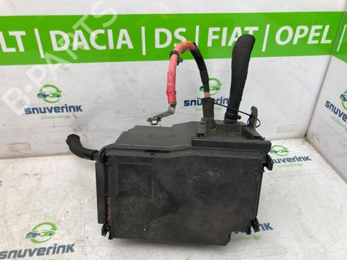 Used Fuse box Fuse box 22652554 22652554