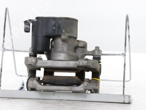 Used Left rear brake caliper Left rear brake caliper PEUGEOT 3008 III (KA_, KB_, KC_) Hybrid 136 (KAHPYE) (136 hp) 33845766 33845766