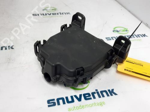 Used Fuse box Fuse box 16253108 16253108