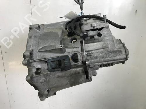 Used Gearbox Gearbox PEUGEOT 208 II (UB_, UP_, UW_, UJ_) 1.2 PureTech 100 (101 hp) 40586013 40586013