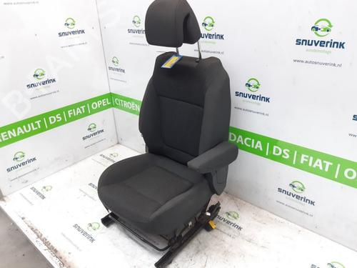 Right front seat PEUGEOT 5008 (0U_, 0E_) 1.6 HDi | BP15846523C16 