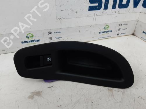 switch-fiat-500x-334_-14-334axc1b-334axc11-735633155-2014-10800170 main image