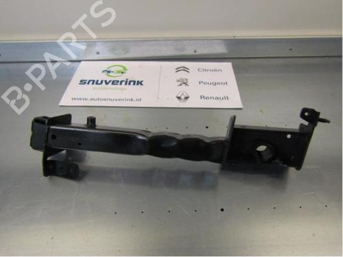 subframe-renault-megane-iv-hatchback-b9amn_-2015-40561762 main image
