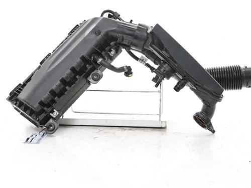 Used Air filter box Air filter box PEUGEOT 408 II (FP_, F3_, FM_) Hybrid 136 (FPHPYC) (136 hp) 33846131 33846131